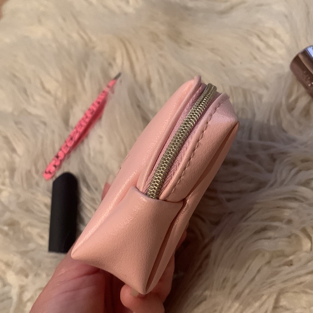 Makeup pouch - Picture 5 of 8